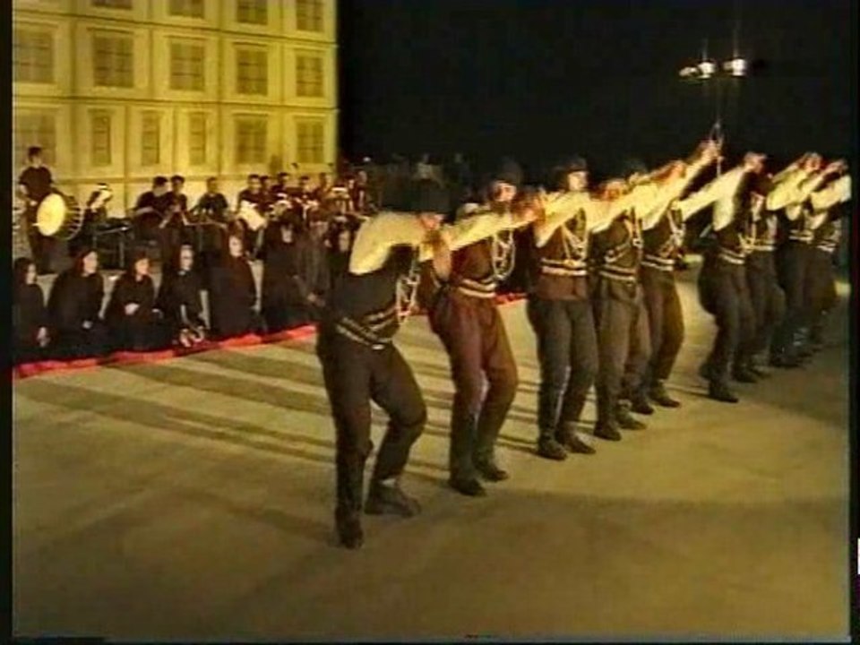 Nostalgon_Thrinos_meros4