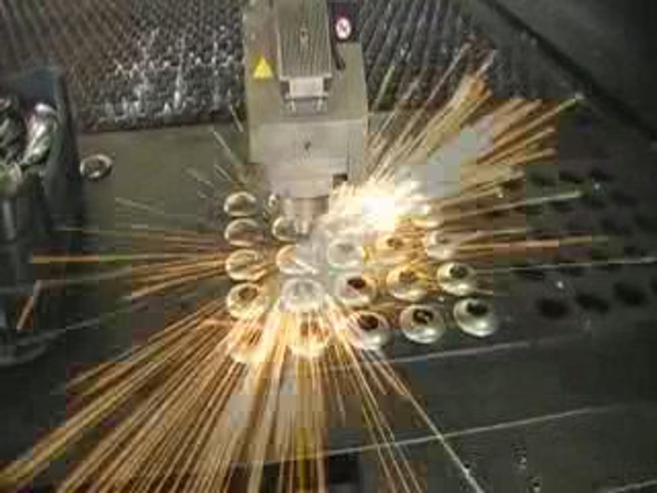 découpage laser  (laser au Co2)