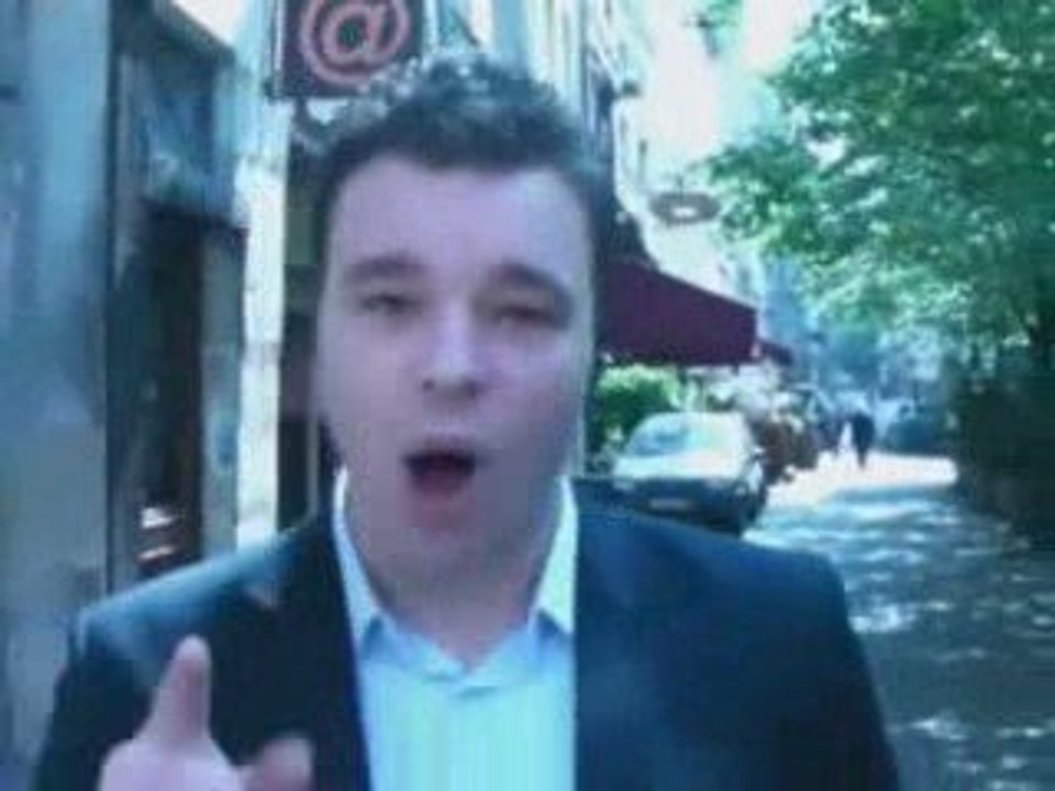 Patrice Balenvert / Ramasseur de déjections canines - Issy