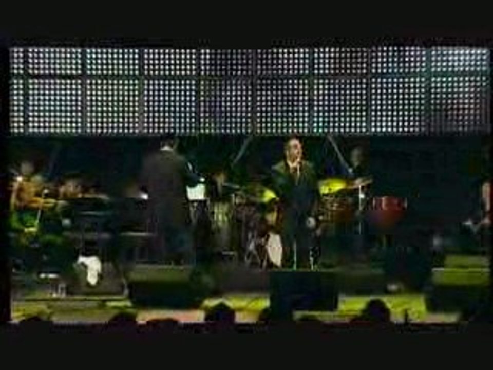 Shwekey in Caesaria rahem medley