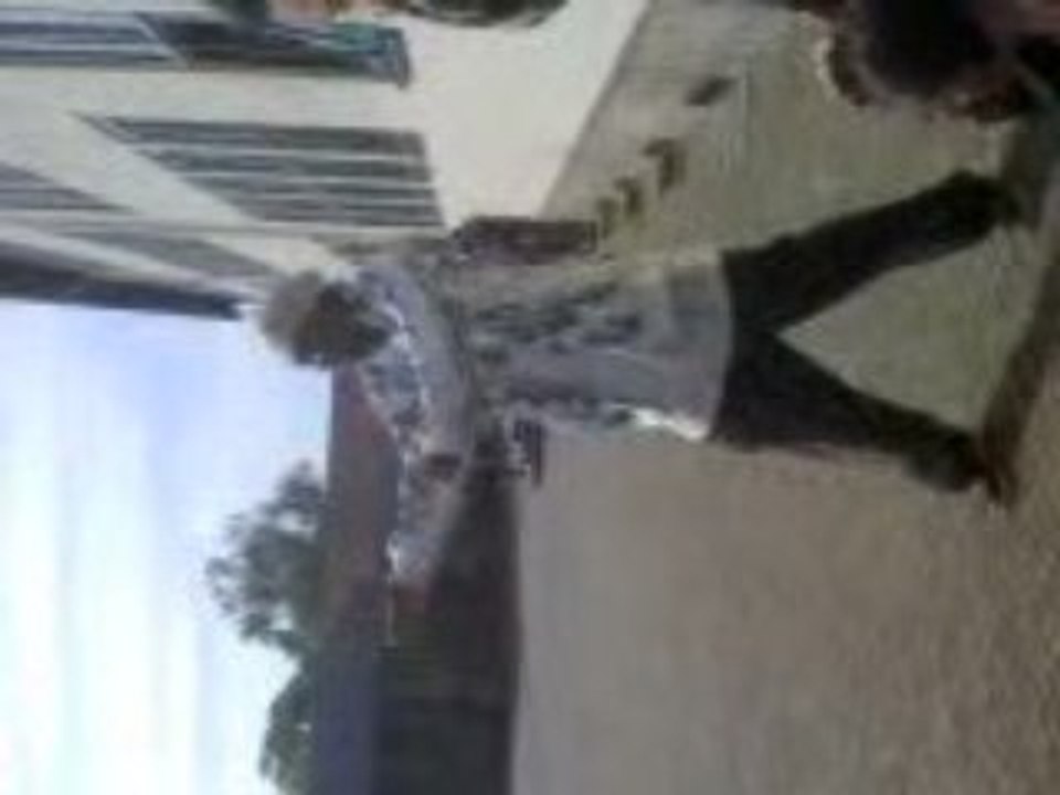 Karsten tanzt in der Schule---Sulja Boy crank that