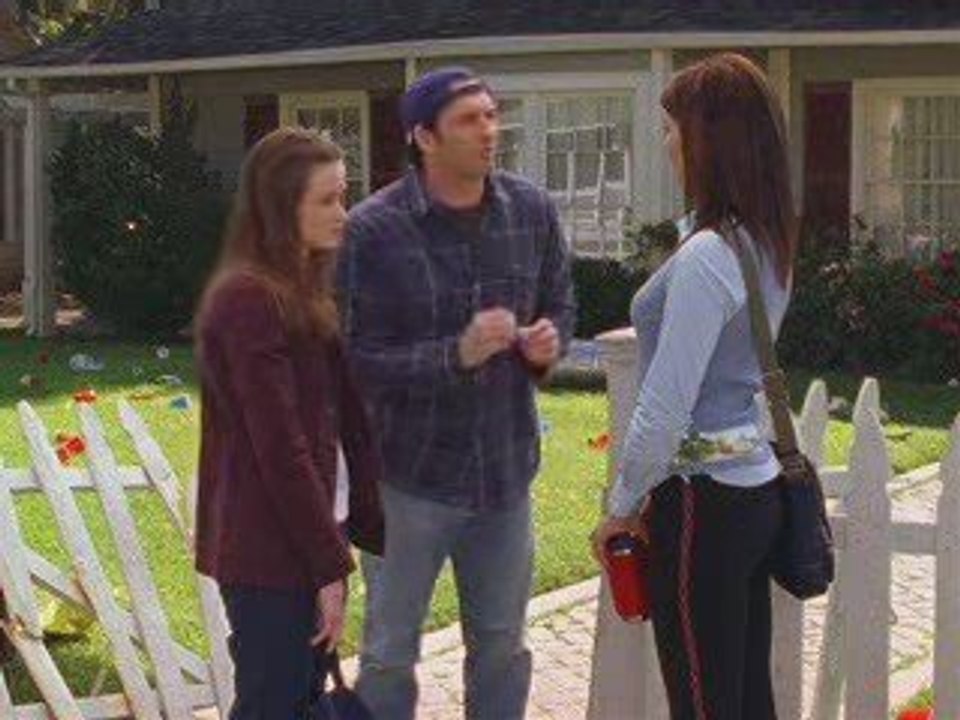 Lorelai sings for Rory