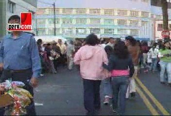 Peru.com: Fans de Jonas Brothers escandalizaron el Nacional