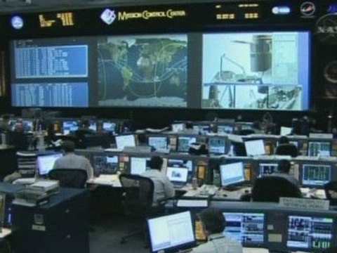 Space-walking astronauts complete Hubble telescope repairs