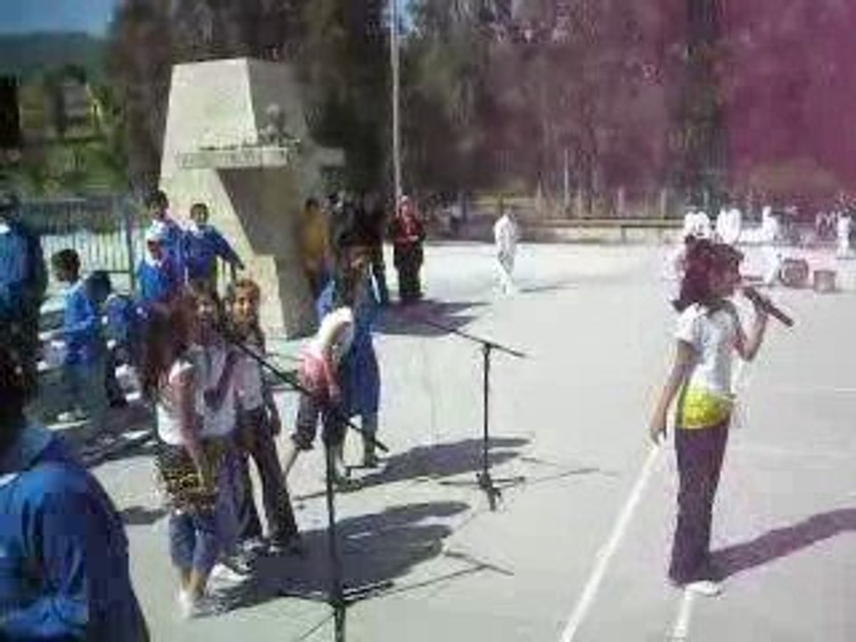 yenikoy ilkogretim okulu 19 mayis gösterileri