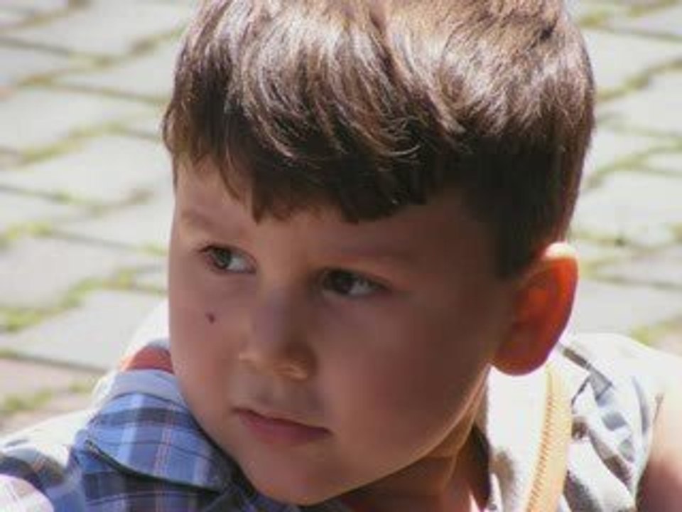 Küçük Emre-Annem Annem