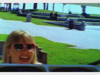 Style Meet Sound - New Roxy/JBL Headphones