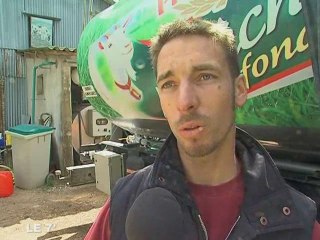 Angers : Du lait à ras le sol!