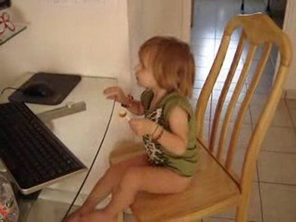 Je fais comme ma cousine...