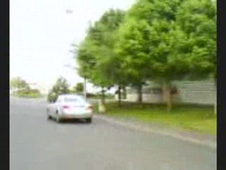 Tafride qui représente son bmx a toute personne
