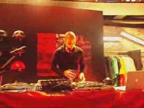 Paris MLB VIP Party & Showcase de M. Pokora - E-Rise