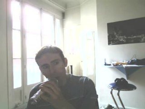 Wiwi égratigne Baby when the lights de David Guetta & Cozi