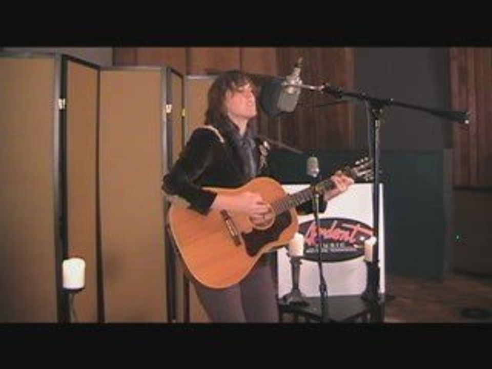 Ardent Presents: Aimee Bobruk - "Liverpool"
