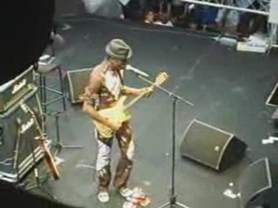 KEZIAH JONES - KPAFUCA - LIVE PERFORMANCE, PARIS PLAGE