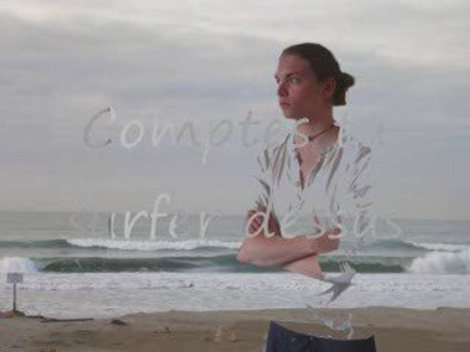 Le sable la mer et les vagues