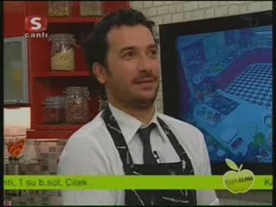 Ozan Çobanoğlu (Doktor Tarık) Yeşil Elma'da 6