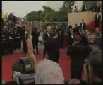 Pitt y Jolie pasean su amor y su trabajo por Cannes