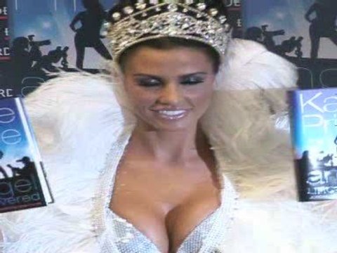 Susan Boyle in Simpsons, Jackson is NOT ill & Stevie Gerrard