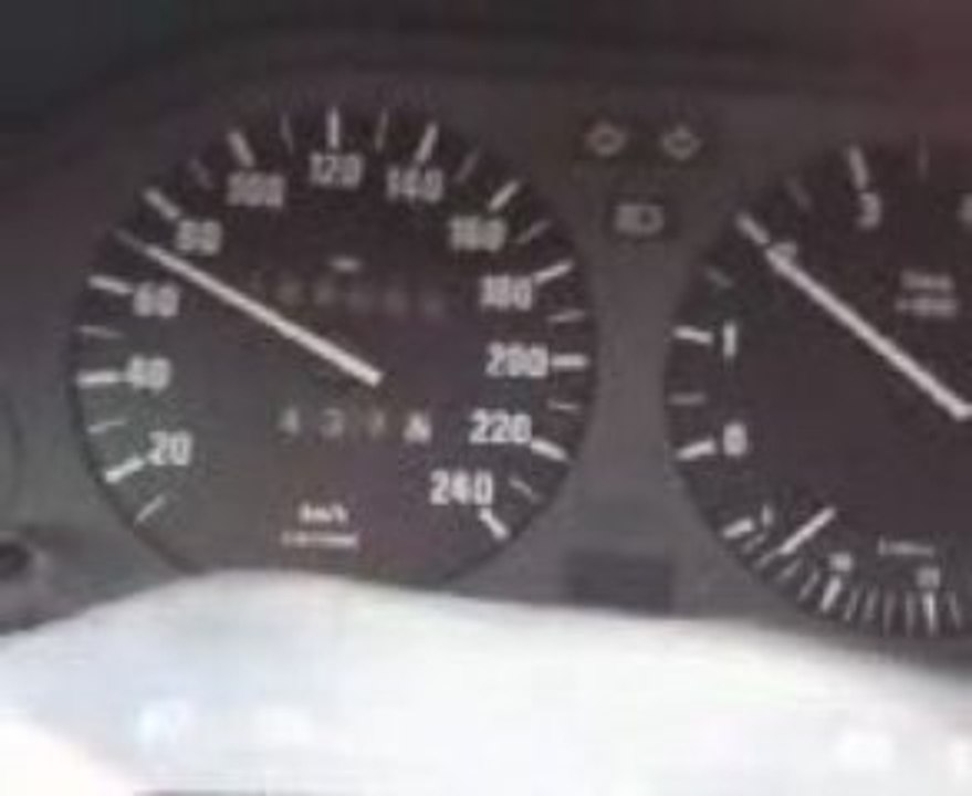 accel de fou en BMW 320i