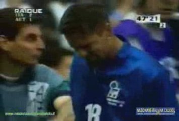 Belle action de Baggio contre l'Autriche