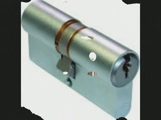 ouverture de porte claquet  sans casser votre serrure  01 77 38 12 12