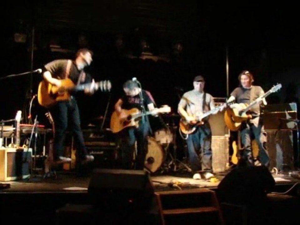 Concert DYNAMOTS à VIAS extraits dont "Solitaire"