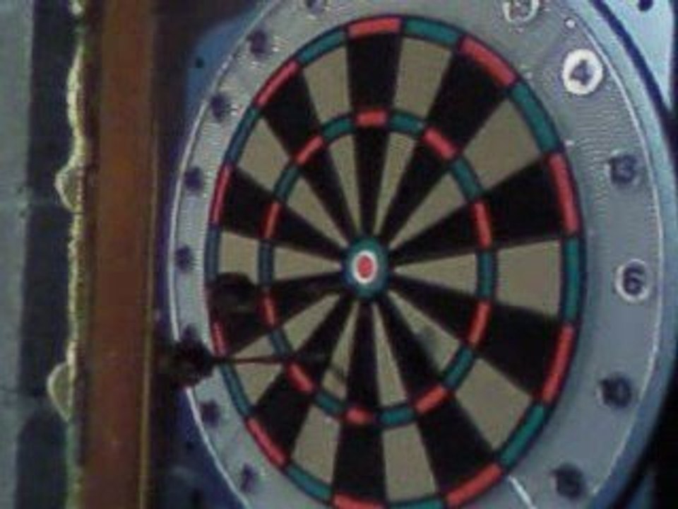 1ere flèche 060609 vattetot 5 (bulle et fume CONNARD)