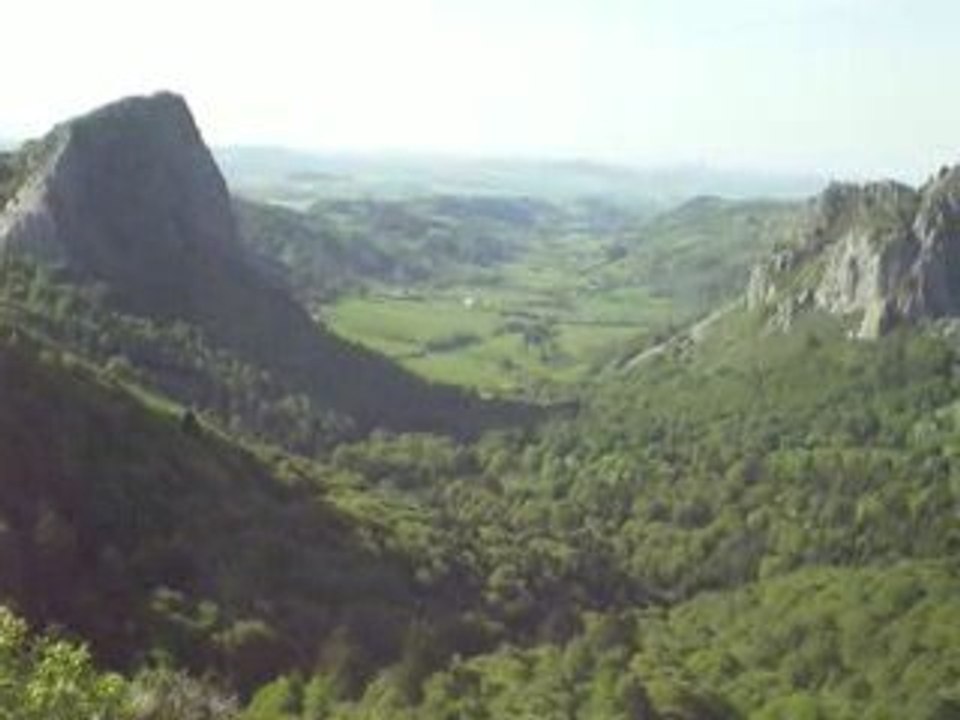 Massif du Sancy: Les roches Tuilière et Sanadoire