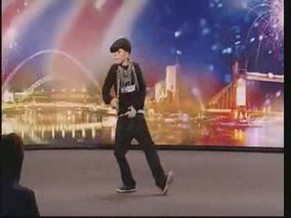 Aidan Davis - Dancer - Britains Got Talent 2009 Ep 6 HQ