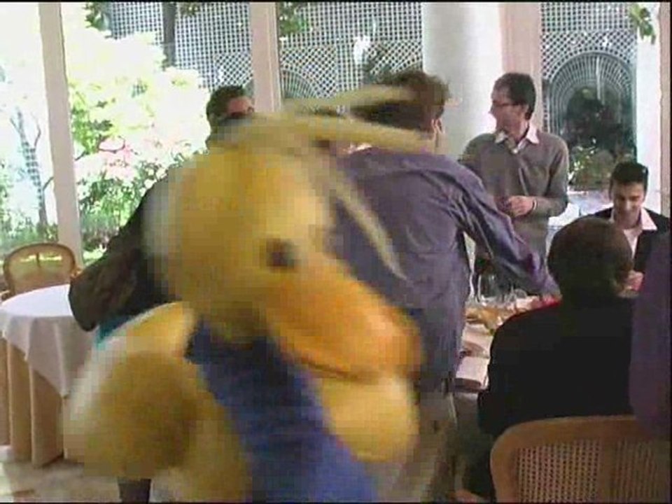 1-Sauvons les riches au Bristol