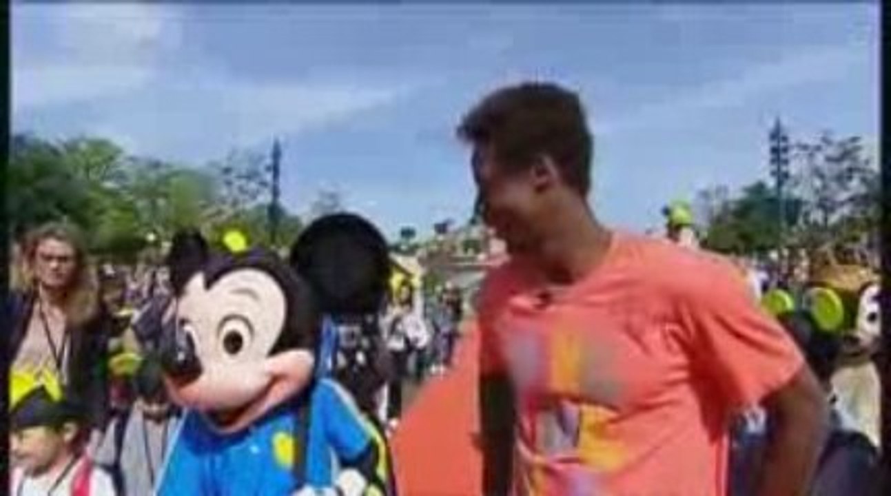Mickey fait sa Tennis Party à Disneyland Paris !
