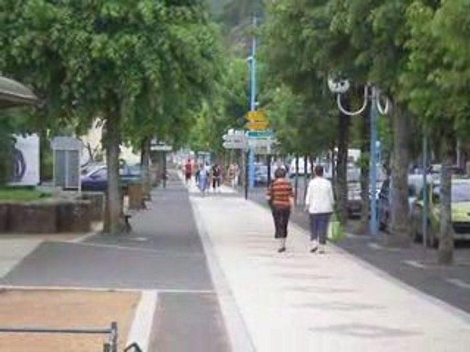 La Bourboule: Balade sous les tilleuls
