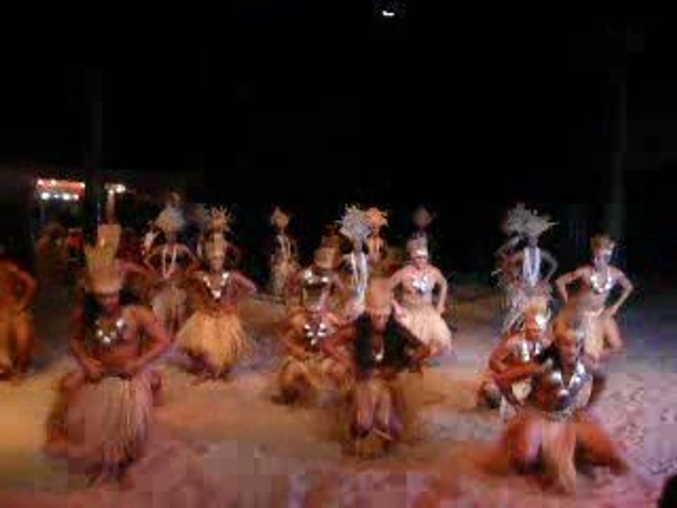 tiki village mooréa