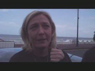 La caravane des plages de Marine Le Pen