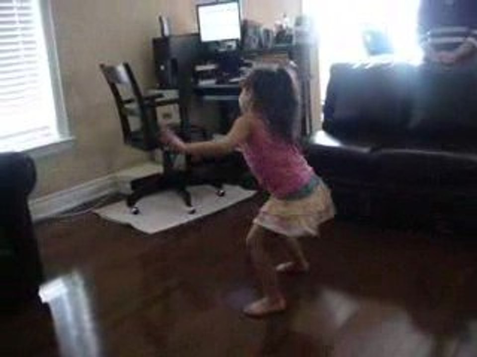 Ariana's Dance 001
