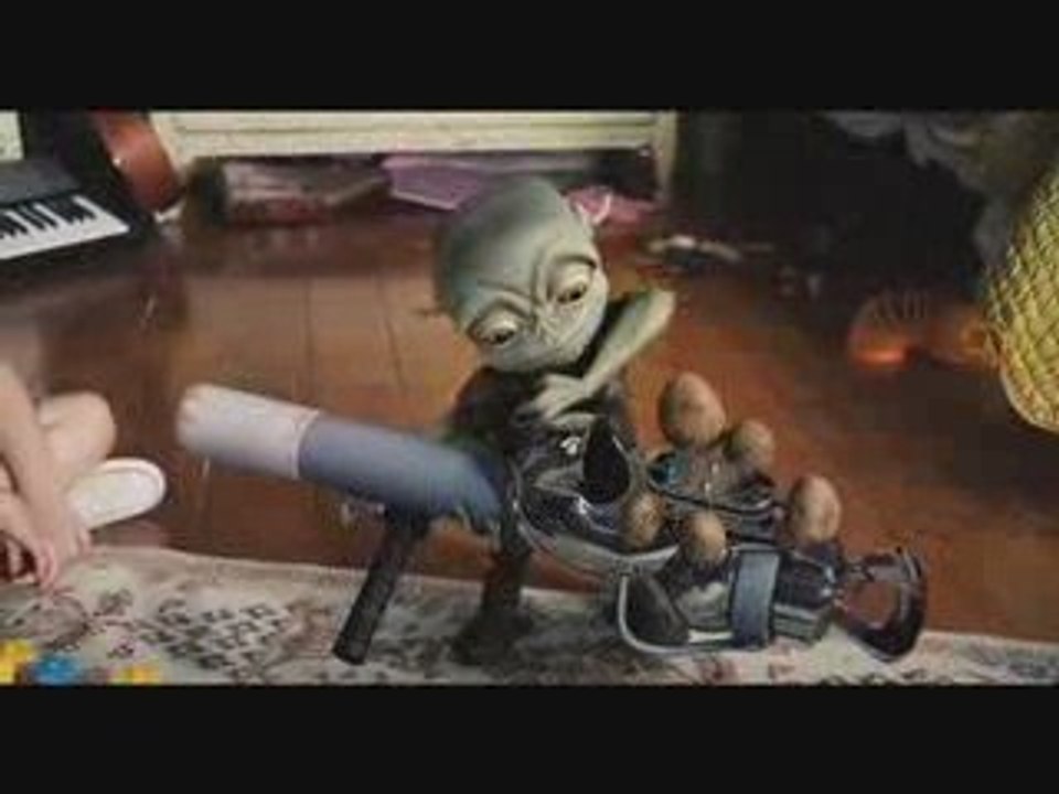 AliensInTheAttic_TrlrF_Broadband