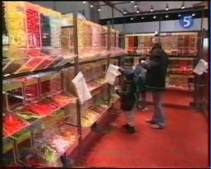 Reportage de la 5eme sur les cinémas, dont le VOX en 2000