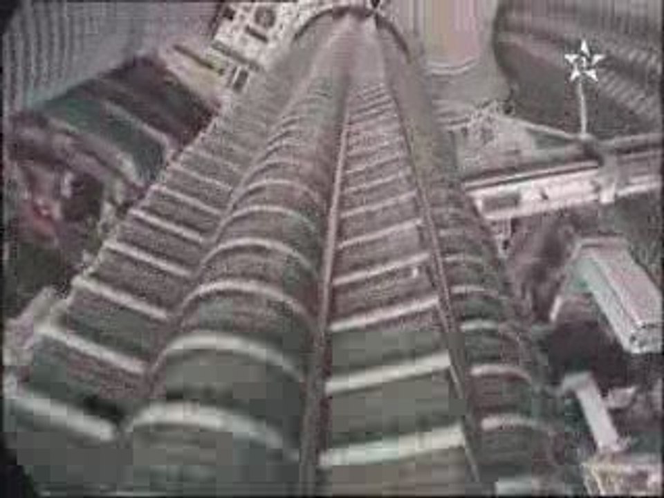 ACCIDENT BASE JUMPER A KUALA LUMPUR