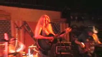 LIANE EDWARDS  EN CONCERT à L'ENTREPOT du  MOTARD