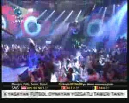 AJDA PEKKAN - RESiM & AYNEN ÖYLE (Beyaz Show 2009)