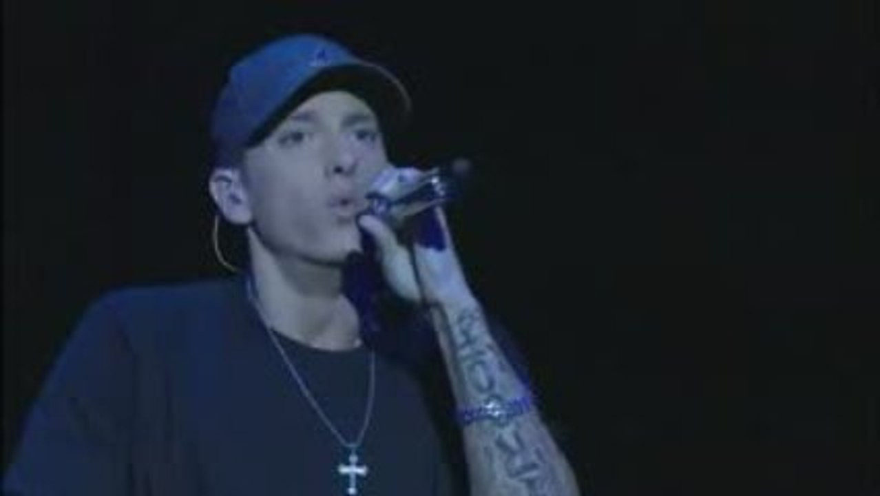 EMINEM RELAPSE LIVE