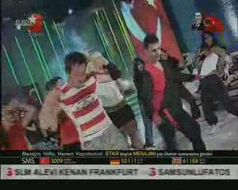 Petek Dinçöz - Maç   ( Star Tv )