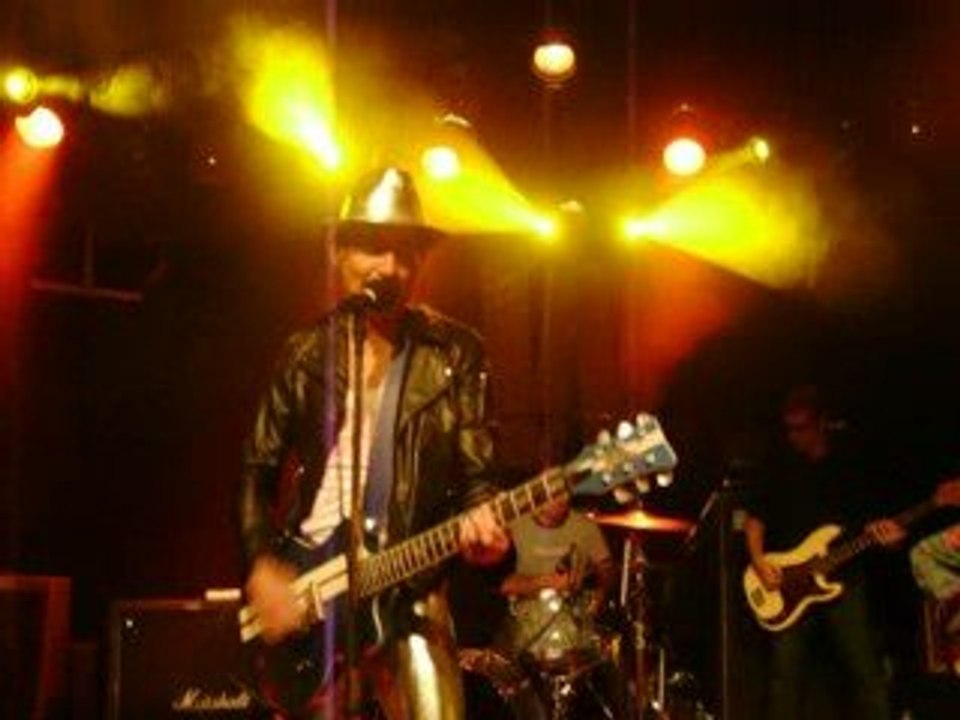 Wampas à l'ubu Rennes 2009 (arrivée en scène)