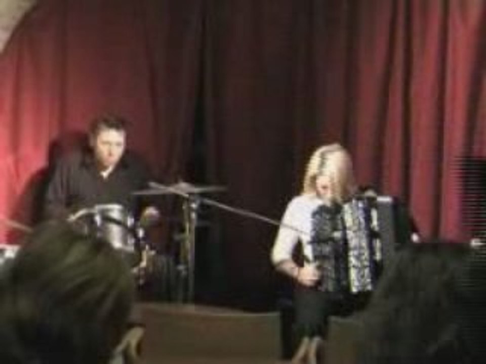 Alexandra Paris Accordeon Musette Swing