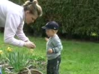 gabriel à la chasse aux oeufs