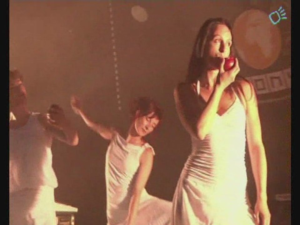 Inn'ana danse nature / industrie, l'oiseau fait son nid