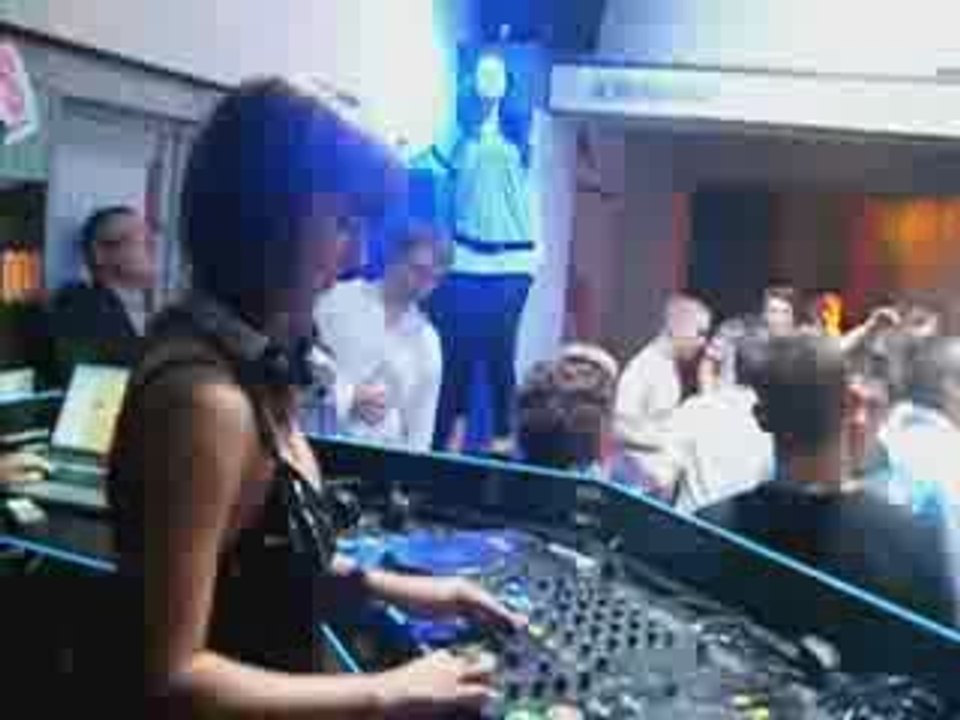 DJ Miss Jewell - Le Palacio 23-05-09
