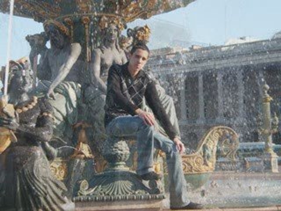 Un Amour d'Enfer  PARIS