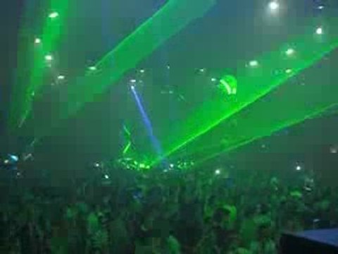 Thunderdome Fight Night - Lancer d'un ballon Trip & Teuf