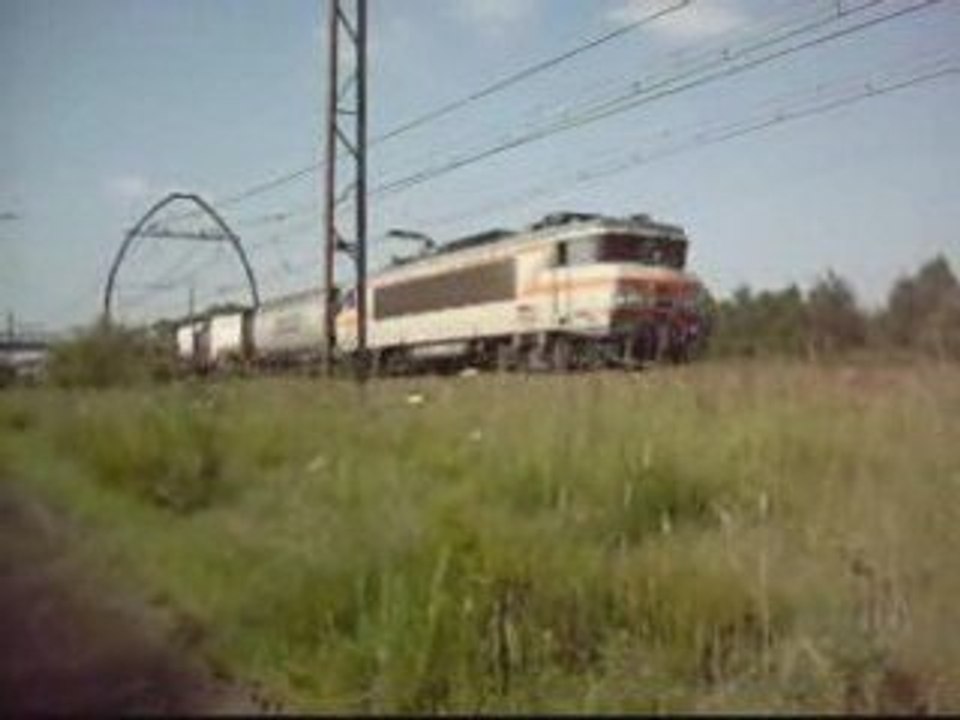 Trains sous ogives sur la ligne des Landes